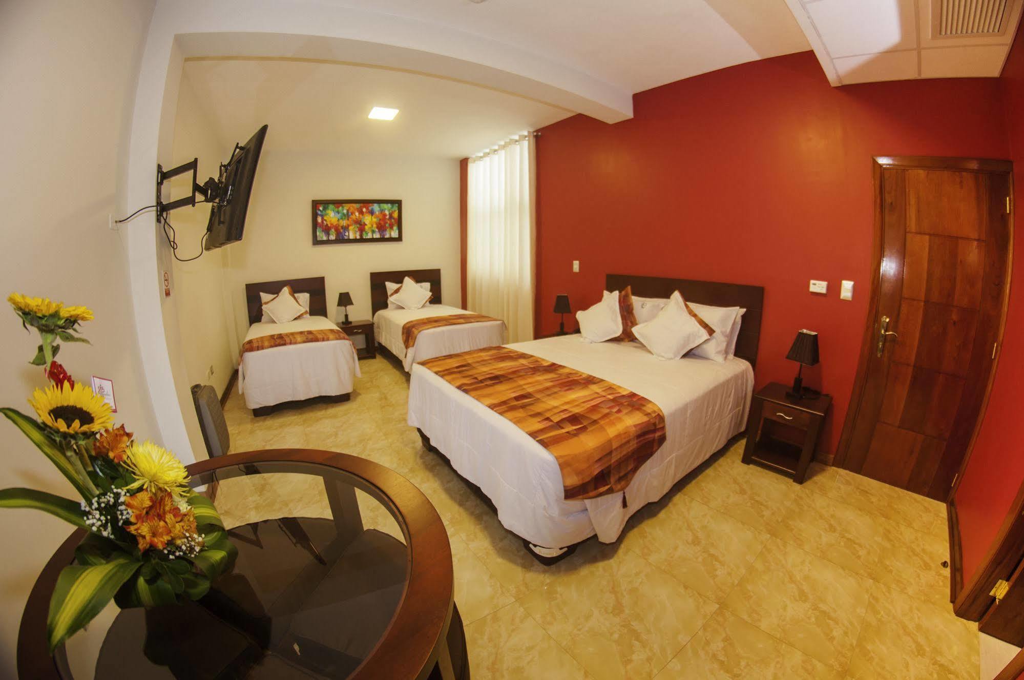 Hotel Europa Iquitos Exterior foto